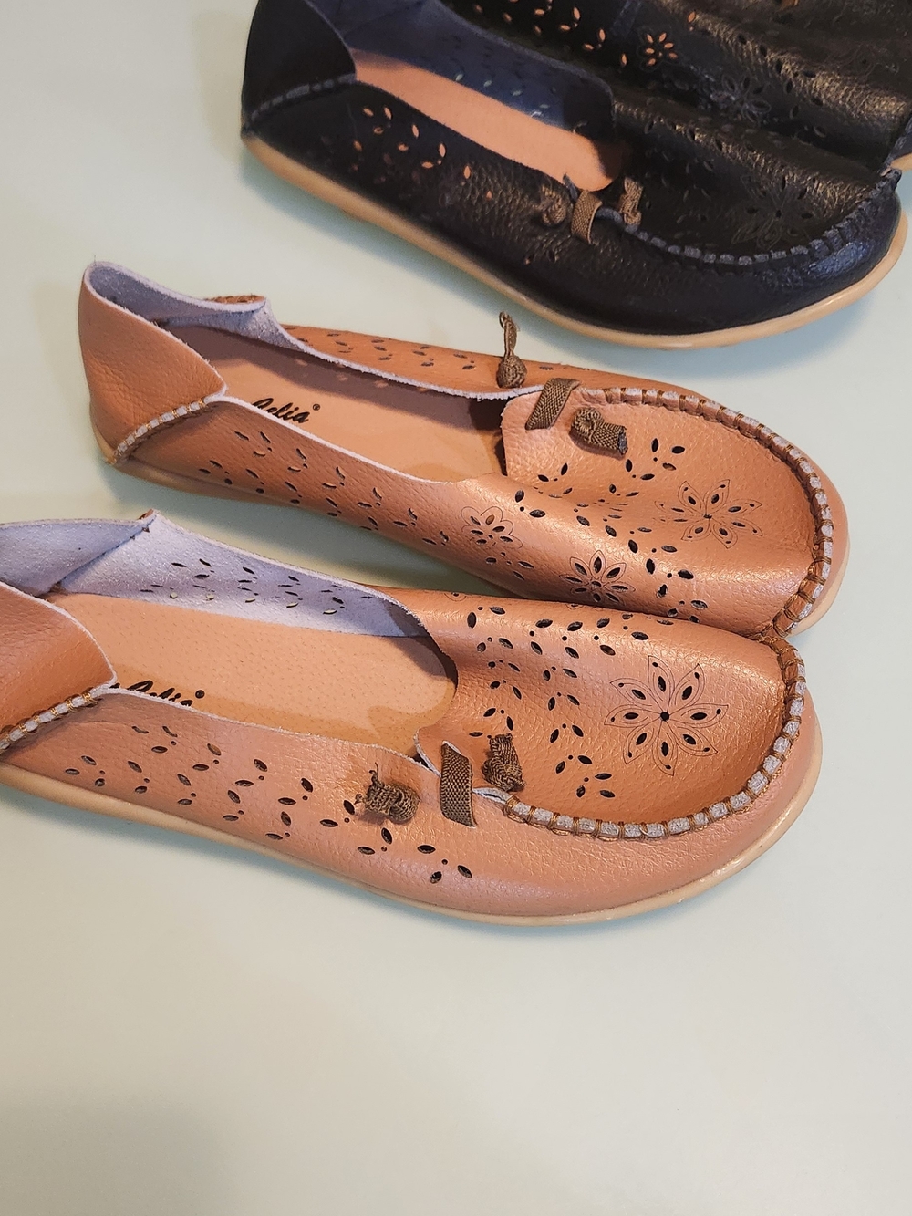 Comfortable Women’s Slip-On Leather Loafers in Tan & Black, Size 9.